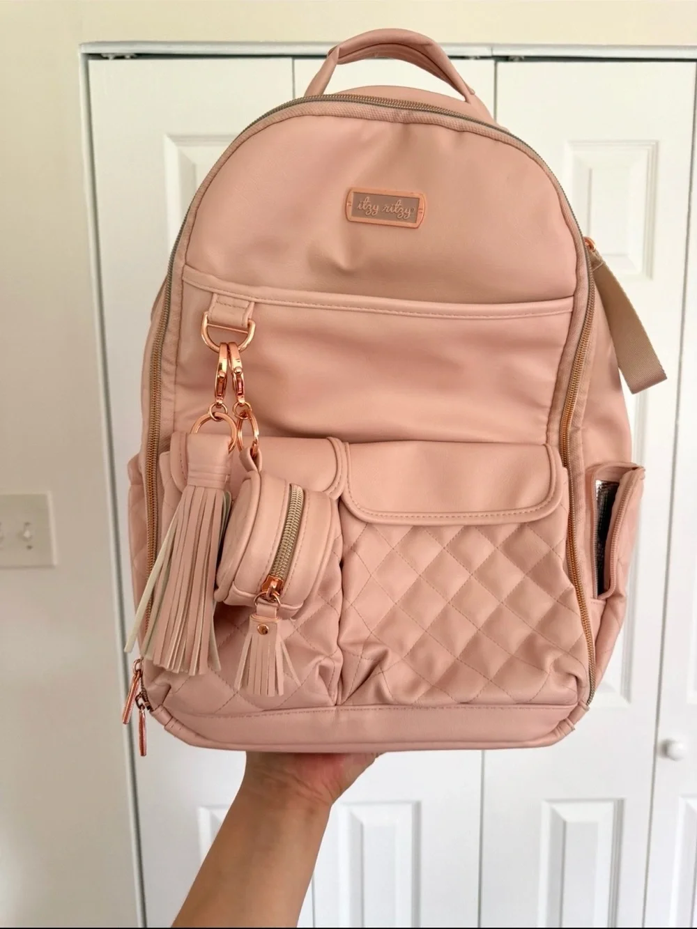 🦋Itzy Ritzy Boss Plus Diaper Bag  Backpack Blush Pink and  Diaper Bag Charm pod